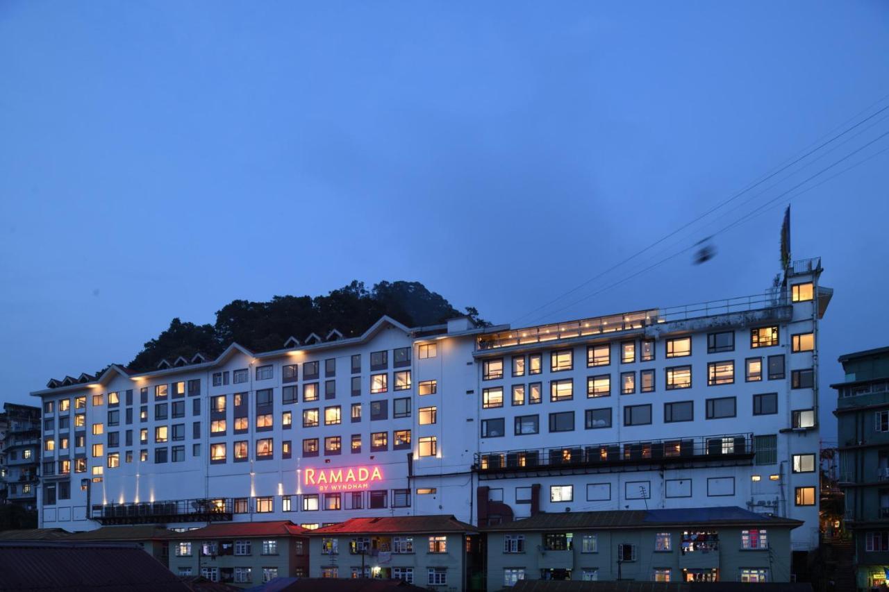 Ramada By Wyndham Gangtok Hotel & Casino Golden Εξωτερικό φωτογραφία